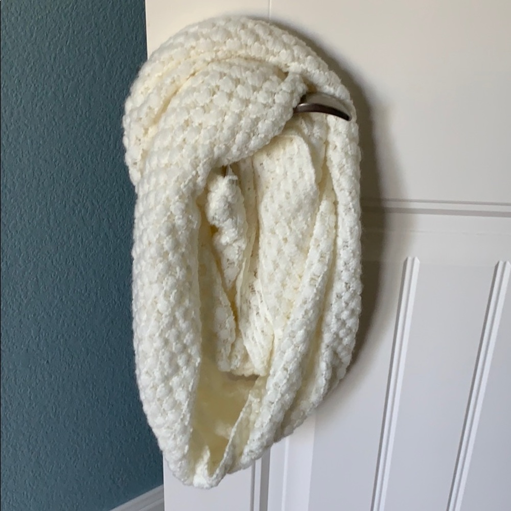 Ivory/Cream knitted infinity scarf